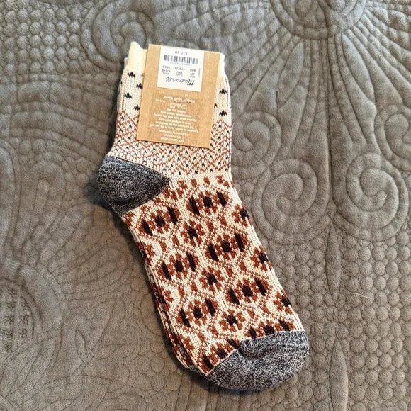Assorted Patterned Socks Set - Picture 4 of 10